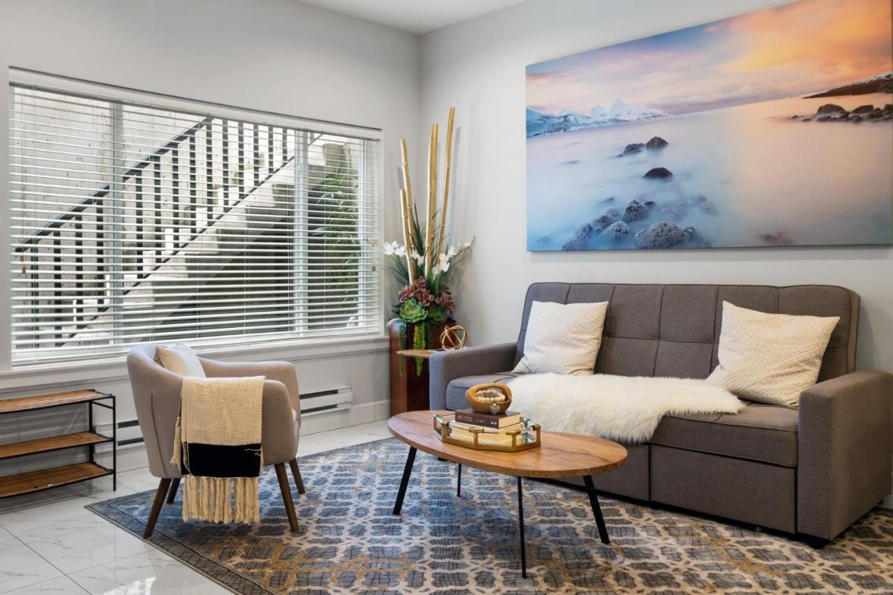 Willow Suite Langley Bagian luar foto