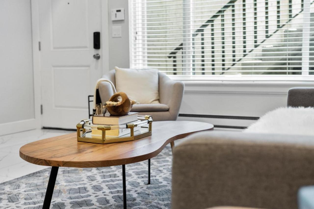 Willow Suite Langley Bagian luar foto