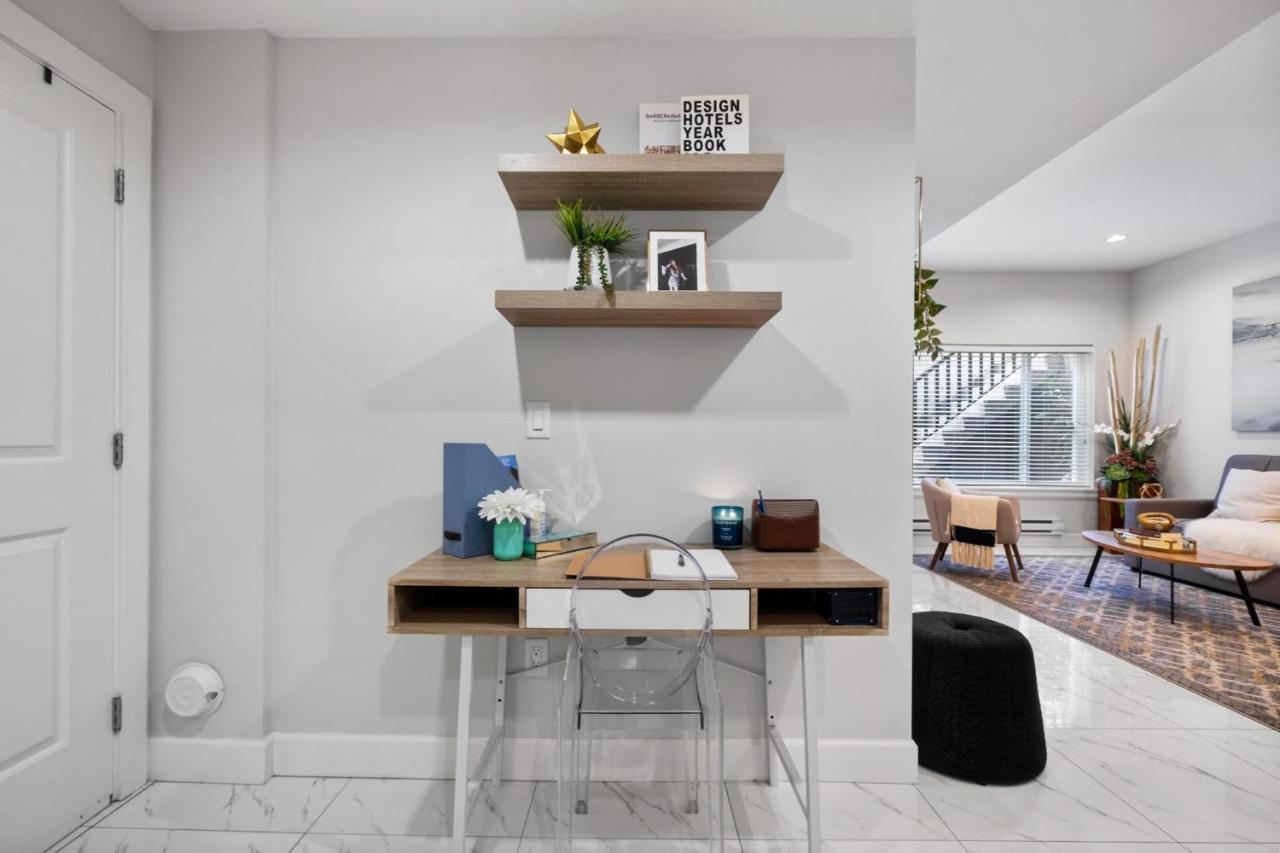 Willow Suite Langley Bagian luar foto