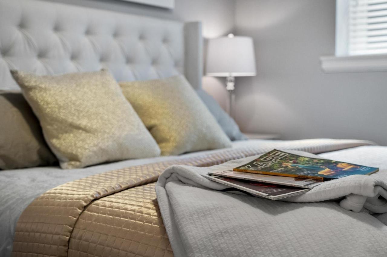 Willow Suite Langley Bagian luar foto