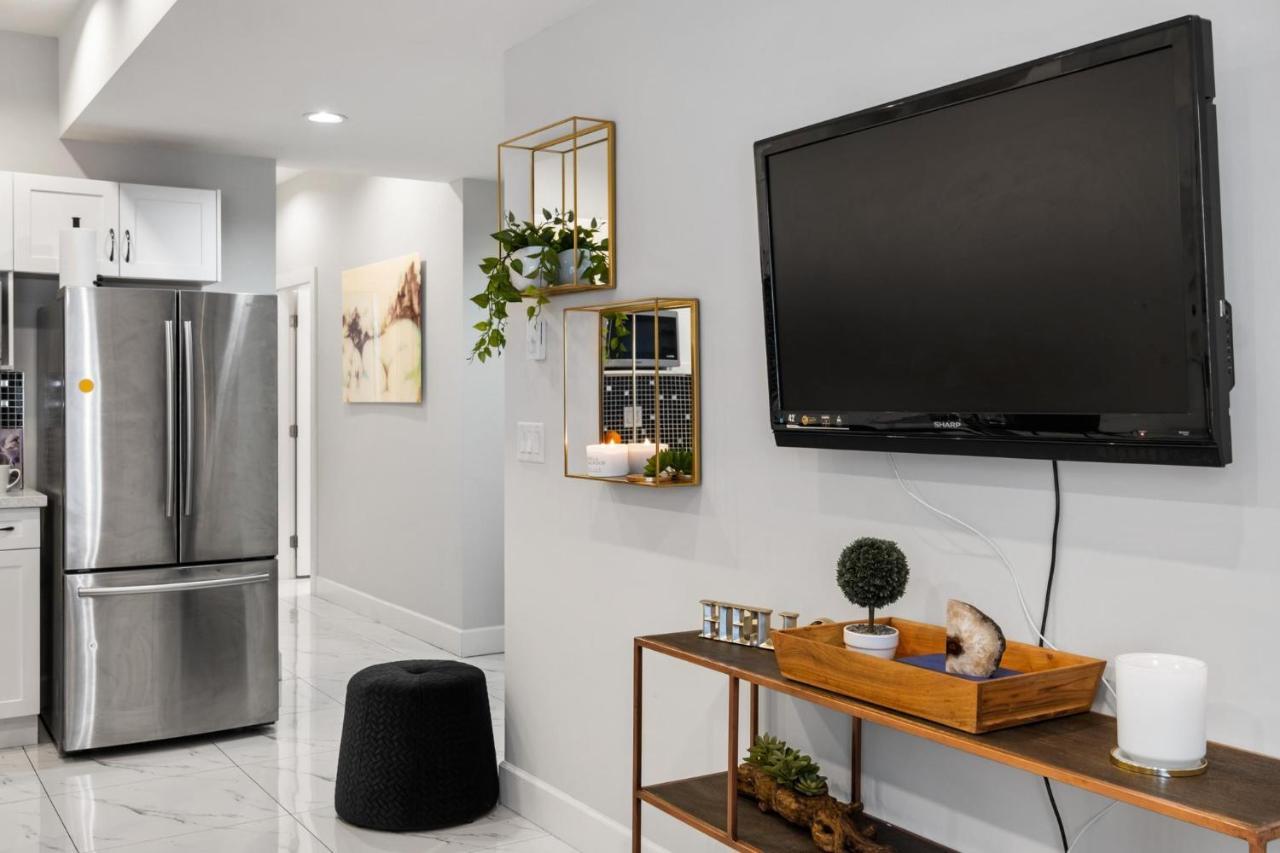 Willow Suite Langley Bagian luar foto