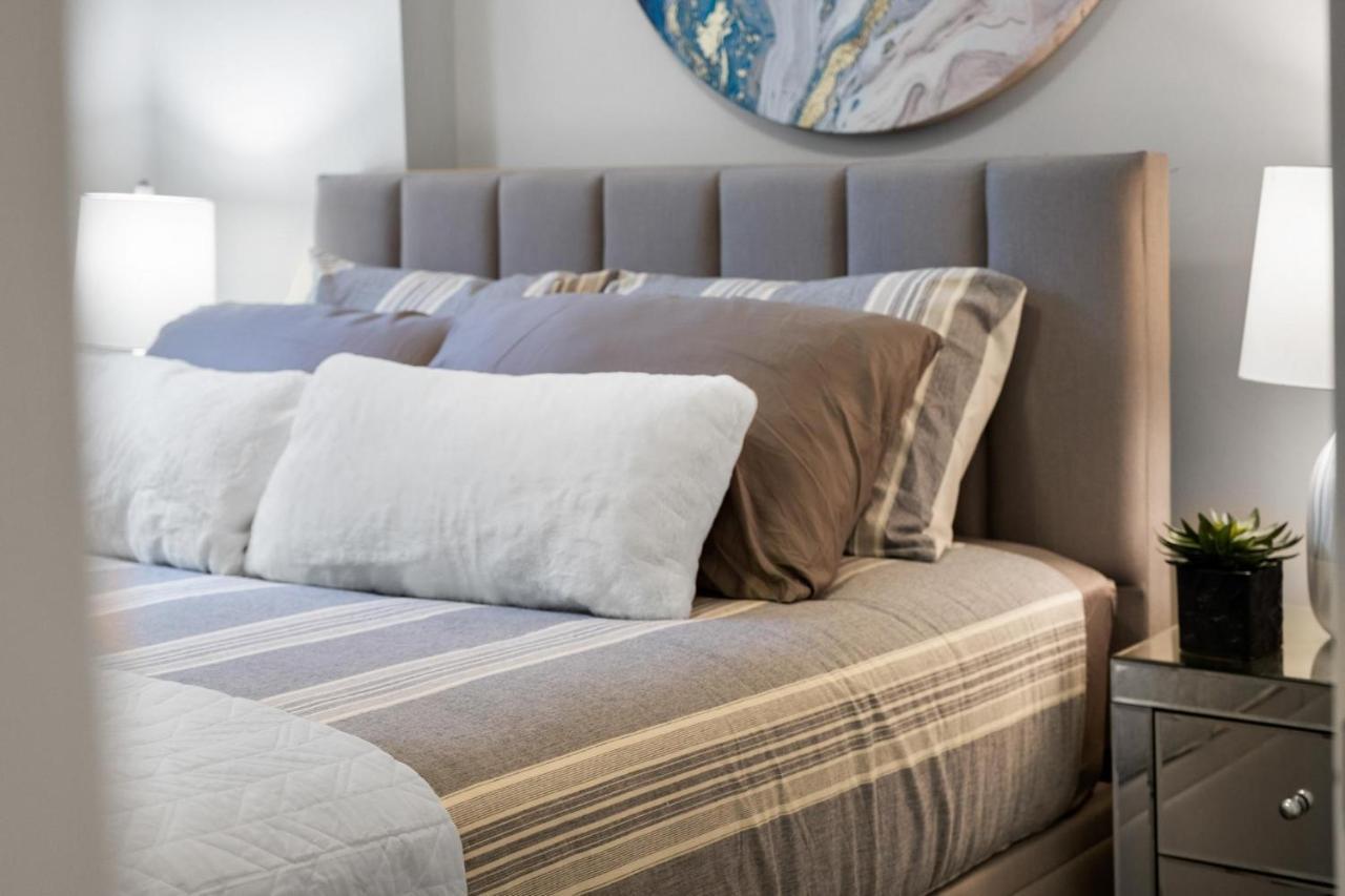 Willow Suite Langley Bagian luar foto