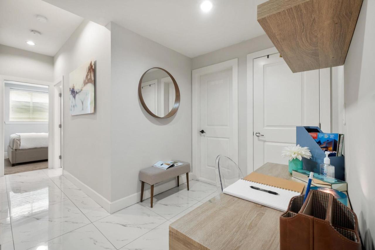 Willow Suite Langley Bagian luar foto