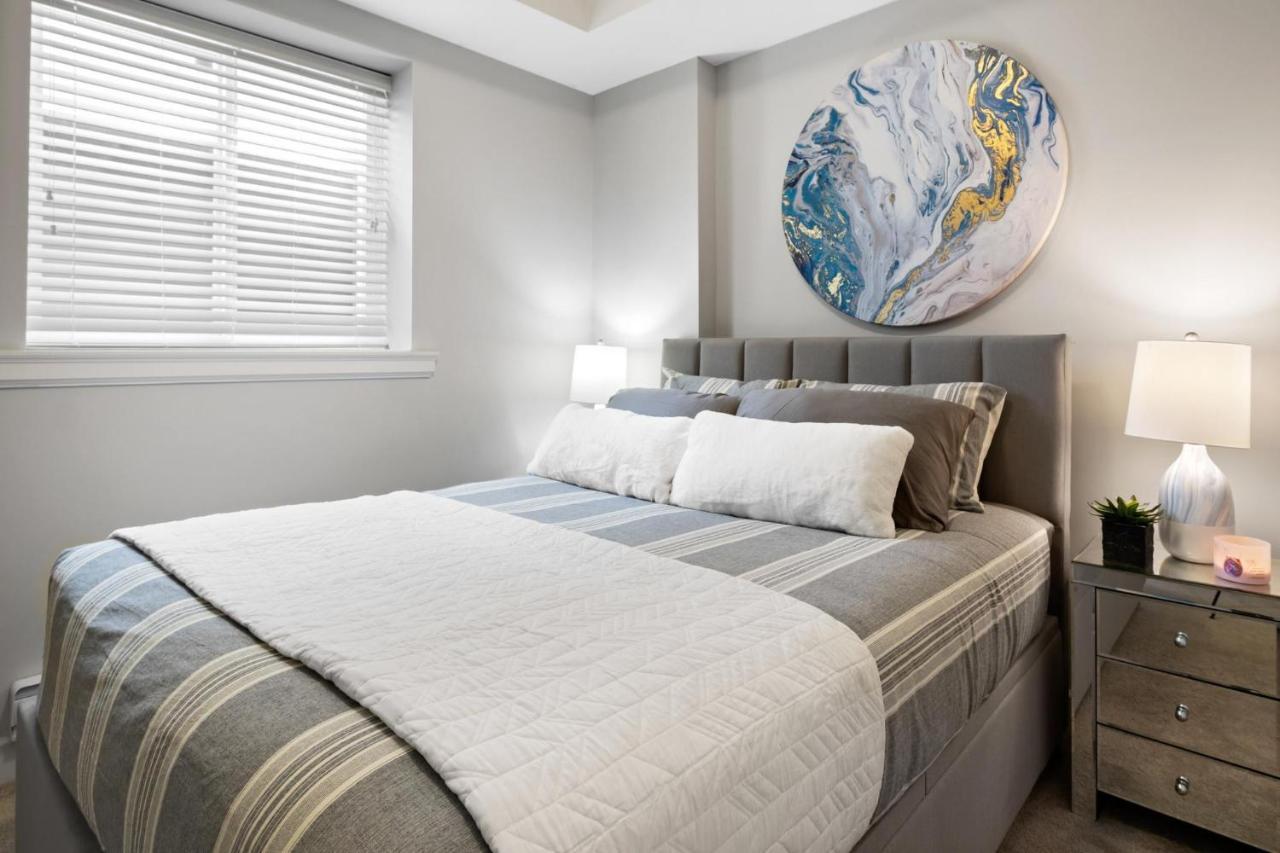 Willow Suite Langley Bagian luar foto